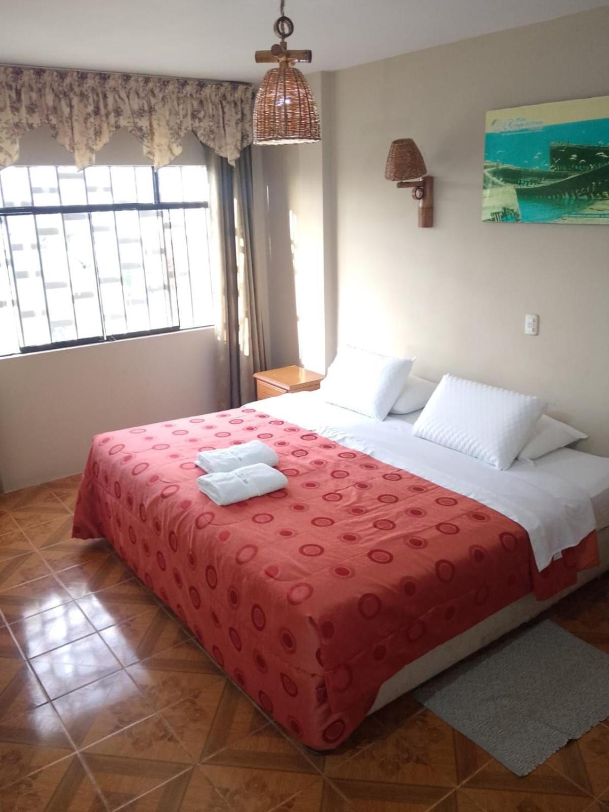 Hostal Refugio Del Pirata ปารากัส ภายนอก รูปภาพ
