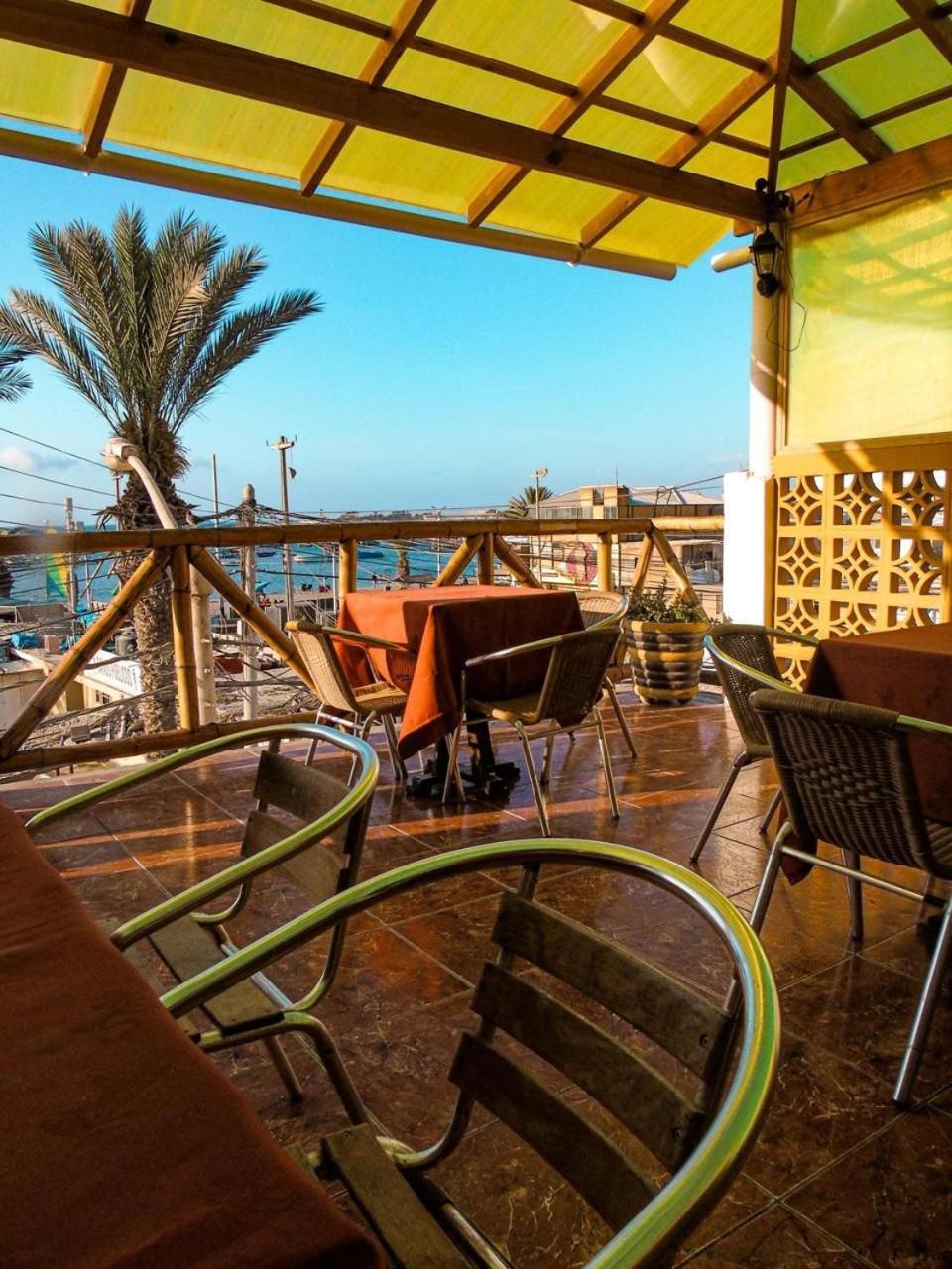 Hostal Refugio Del Pirata ปารากัส ภายนอก รูปภาพ